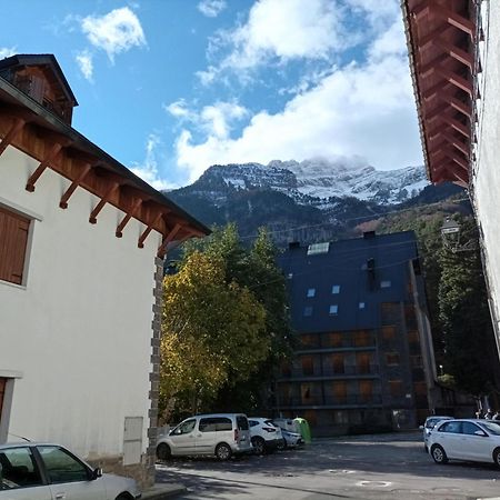 Апартаменты Arce Avairent Canfranc Estacion Экстерьер фото