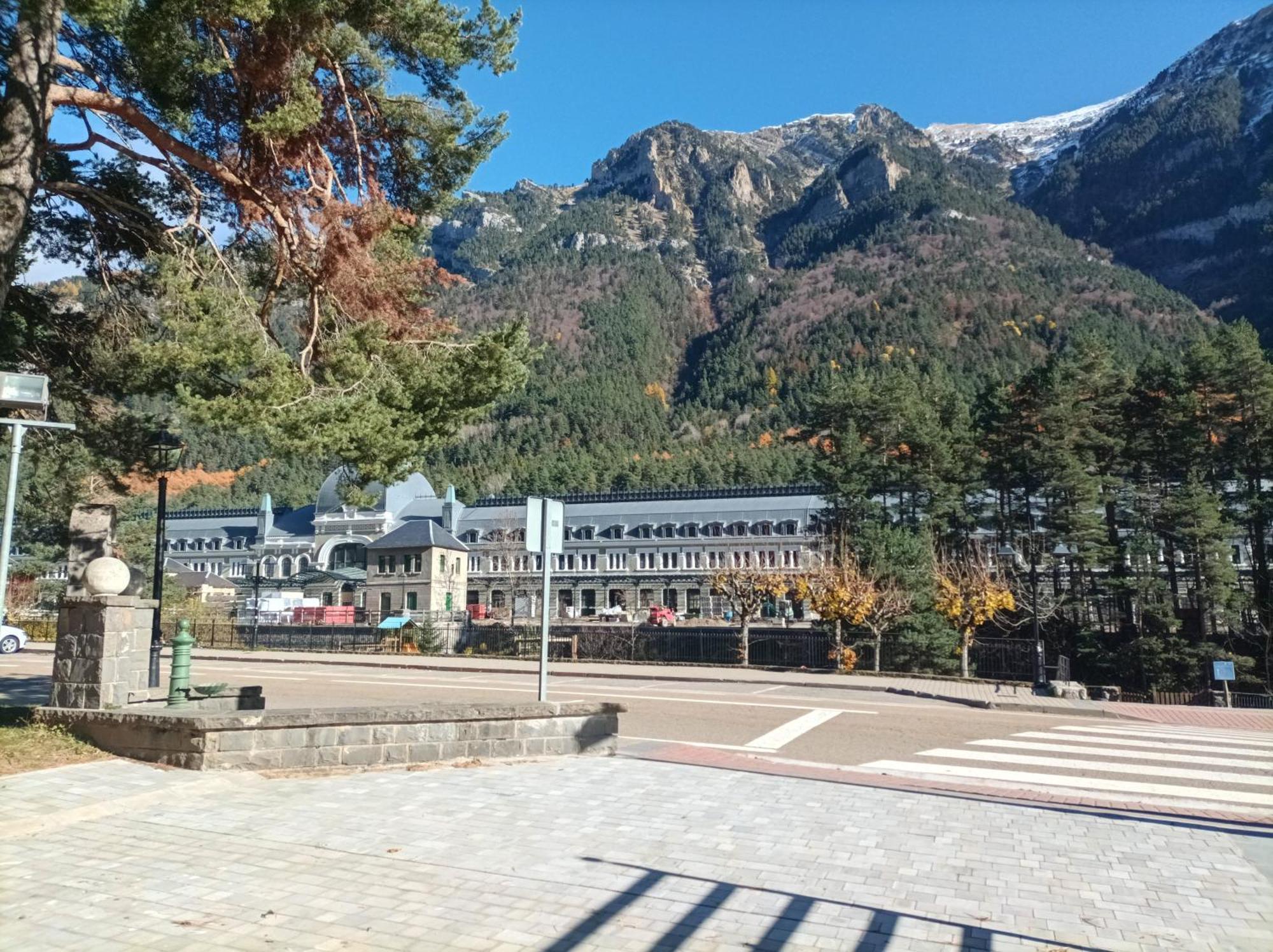 Апартаменты Arce Avairent Canfranc Estacion Экстерьер фото